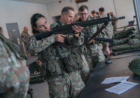 Šiais metais Baziniuose komendantinių vienetų rengimo kursuose planuojama parengti 1000 karių - 6