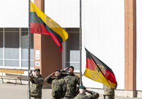 Vokietijos 45-oji brigada pradeda veiklą Lietuvoje, įsikuria Nemenčinėje - 2