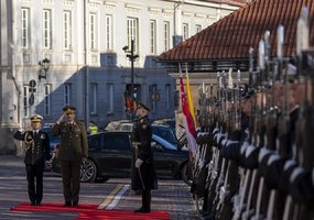 Lietuvoje pirmą kartą su oficialiu vizitu lankėsi Singapūro Respublikos kariuomenės vadas - 2