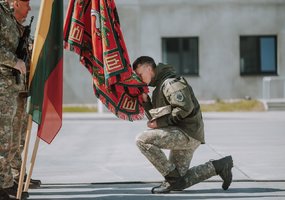 Prisiekė 8-ojo Bazinio komendantinių vienetų rengimo kurso kariai - 4