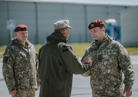 Prisiekė 8-ojo Bazinio komendantinių vienetų rengimo kurso kariai - 7