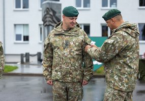 Vadų pasikeitimo ceremonija Algirdo batalione: perduota vėliava ir atsakomybė  - 4