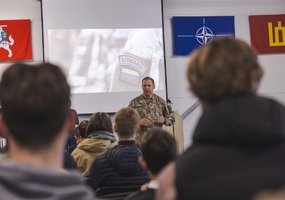 Inžinerijos batalione atidarytas ES gynybos technologijų hakatonas - 1