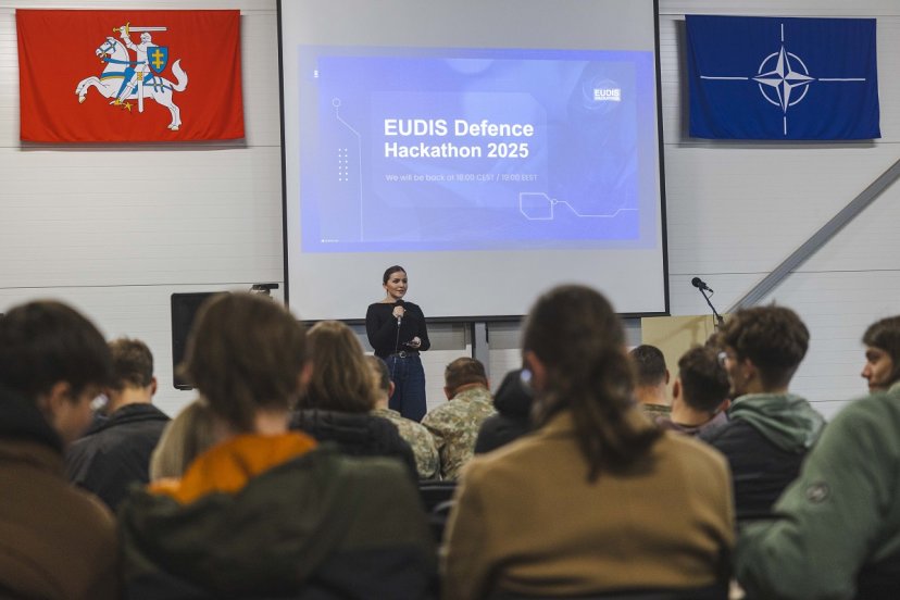 Inžinerijos batalione atidarytas ES gynybos technologijų hakatonas