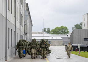 Lietuvai prisiekė virš 70 komendantinių vienetų karių - 5
