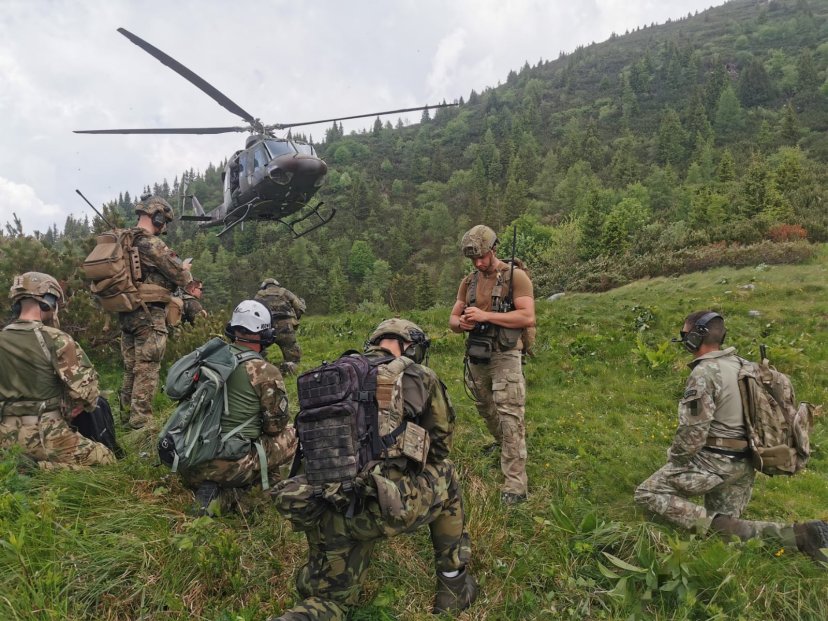  Lietuvos kariai dalyvauja tarptautinėse pratybose „Adriatic Strike 2025“ Slovėnijoje