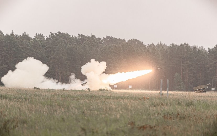 Armed Forces conducted live fire training with U.S. colleagues in preparing to integrate the HIMARS 