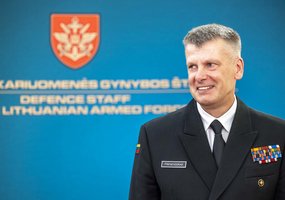Lietuvos kariuomenės Gynybos štabui pradėjo vadovauti kontradmirolas Giedrius Premeneckas - 8