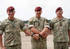 Krašto apsaugos savanorių pajėgų 1-ai rinktinei vadovauti pradėjo plk. ltn. Skomantas Povilionis - 3