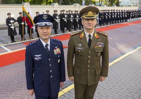 Chief of Defence of Japan General Hiroaki Uchikura on a formal visit in Lithuania  - 4