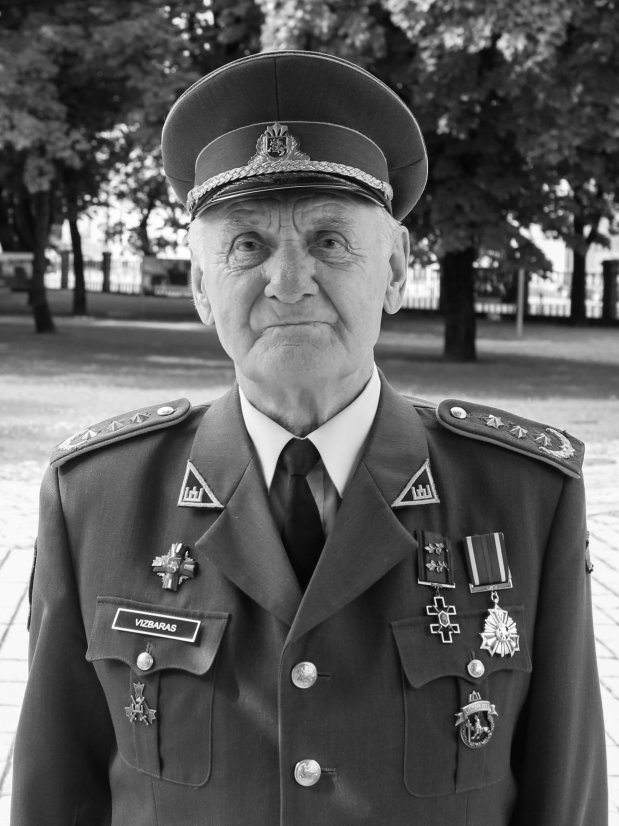 Lietuvos kariuomenės vadovybė reiškia nuoširdžią užuojautą mirusio atsargos pulkininko artimiesiems