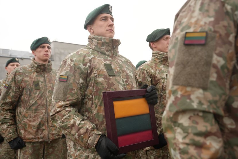 Lietuvos karių būrys išvyksta į NATO operaciją KFOR Kosove