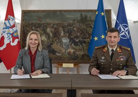 Lietuvos kariuomenė pasirašė bendradarbiavimo sutartį su Lietuvos sporto universitetu - 1