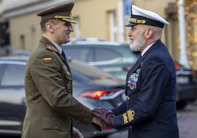 Lietuvoje lankosi NATO Karinio komiteto pirmininkas - 1