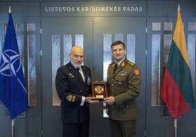 Lietuvoje lankosi NATO Karinio komiteto pirmininkas - 9