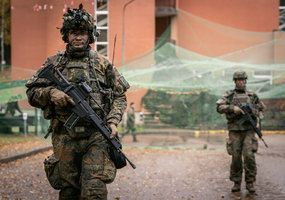 45th Tank Brigade Litauen shows of skillful command successfully completing command post... - 2