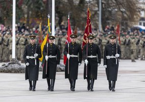 Lietuvos kariuomenės vadas: Lietuva turi kariuomenę, kuria gali pasitikėti - 10