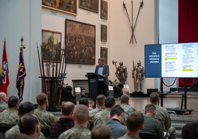 Įvyko kasmetinė Karo istorijos konferencija „Nuo piliakalnių ir kūlgrindų iki dronų ir robotų“ - 3