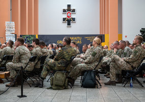 Įvyko kasmetinė Karo istorijos konferencija „Nuo piliakalnių ir kūlgrindų iki dronų ir robotų“ - 5