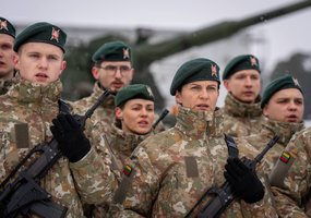 Prisiekė pirmieji 1-osios divizijos savanoriškos nenuolatinės karo tarnybos kariai - 3