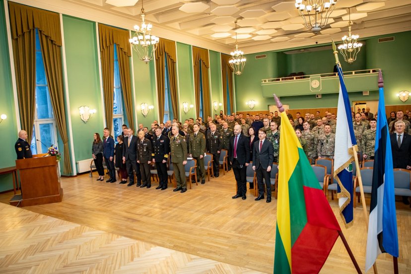 Gynybos štabo viršininkas dalyvavo L4 karininkų karjeros kursų atidarymo ceremonijoje Estijoje