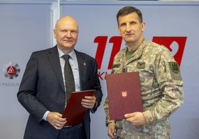 Lietuvos kariuomenė atnaujino bendradarbiavimo priemonių planus su statutinėmis institucijomis - 10