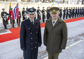 Chief of Defence of Norway General Eirik Kristoffersen on a formal visit in Lithuania  - 4