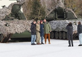 Generolo Romualdo Giedraičio artilerijos batalione prisiekė pradinės privalomosios karo tarnybos... - 7