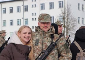 Generolo Romualdo Giedraičio artilerijos batalione prisiekė pradinės privalomosios karo tarnybos... - 8