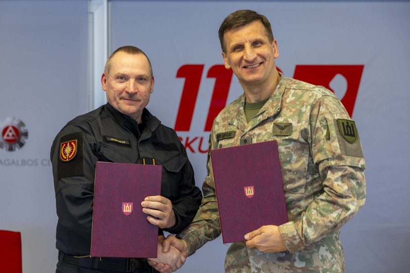Lietuvos kariuomenė atnaujino bendradarbiavimo priemonių planus su statutinėmis institucijomis