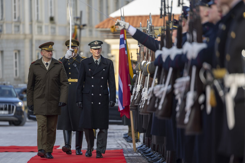Chief of Defence of Norway General Eirik Kristoffersen on a formal visit in Lithuania 