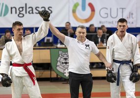 Kovos ant tatamio: 72 kariai varžėsi 10-ąjame karinės kovinės savigynos turnyre - 5