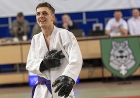 Kovos ant tatamio: 72 kariai varžėsi 10-ąjame karinės kovinės savigynos turnyre - 2