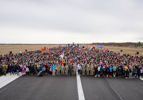 Lietuvos įstojimo į NATO metinės paminėtos bėgimu: „Runway Run 2026“ subūrė tūkstančius dalyvių - 1
