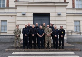 Karinių jūrų pajėgų vadas ir vyriausiasis puskarininkis dalyvavo NATO susitikime Suomijoje  - 1