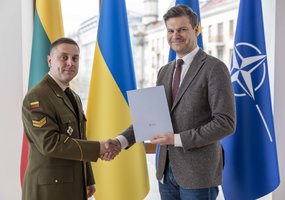Lietuvos kariuomenės kariai apdovanoti už indėlį stiprinant radiacinės stebėsenos pajėgumus - 1