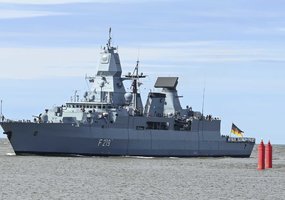 Klaipėdoje lankosi NATO Nuolatinės parengties grupės laivas „Sachsen“ - 1