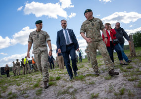 Lūžio taškas: kariuomenėje kuriamas junginys, centralizuosiantis ir plėtosiantis tolimojo... - 12