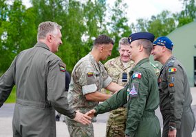 DSACEUR Air Chief Marshal Sir John Stringer is on a visit to Lithuania  - 2
