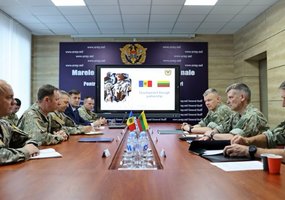 Lietuvos kariuomenės Gynybos štabo viršininkas Moldovoje aptarė dvišalio karinio bendradarbiavimo... - 3