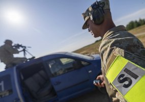 NATO šalių snaiperiai Lietuvoje varžosi dėl taikliausiojo titulo - 5
