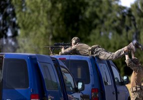 NATO šalių snaiperiai Lietuvoje varžosi dėl taikliausiojo titulo - 11