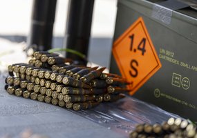 Lietuvos karinių oro pajėgų „Black Hawk“ įgulos pirmą kartą Lietuvoje surengė kovinio šaudymo... - 7