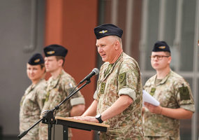 Aviacijos bazėje įvyko vyriausiojo puskarininkio pasikeitimo ceremonija - 2