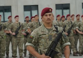 Pareiga ginti Tėvynę: Lietuvai prisiekė daugiau kaip 80 karių savanorių - 3