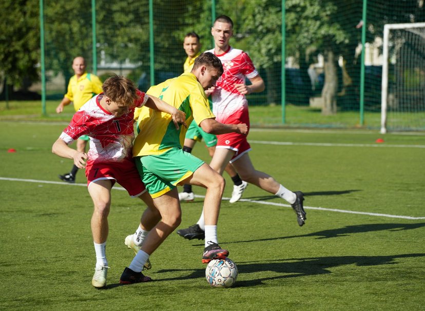 Alytuje surengtas futbolo turnyras skirtas Artūro Sakalausko žūties metinėms paminėti