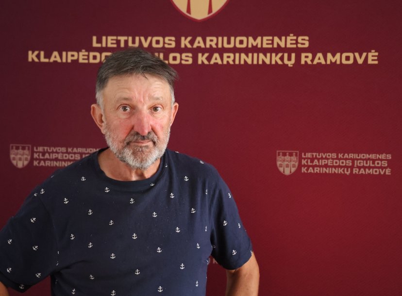 Klaipėdos įgulos Karininkų ramovės interviu ciklas „Patirčių dalybos“: vienas pirmųjų savanorių...