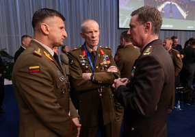 Lietuvos kariuomenės vadas NATO Karinio komiteto konferencijoje aptarė Aljanso gynybos stiprinimą... - 3