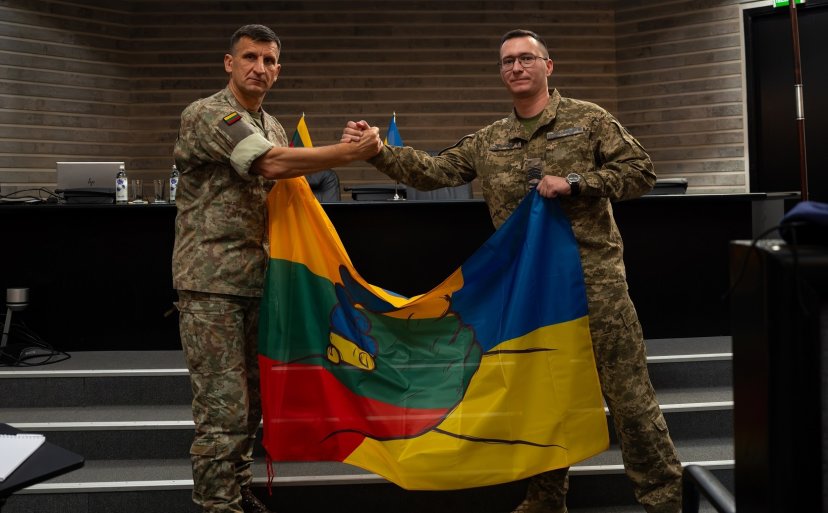 Ukrainos vyriausieji puskarininkiai Lietuvoje dalijasi patirtimi iš mūšio lauko
