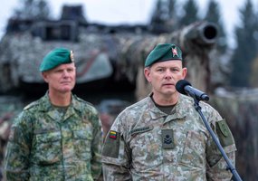 Land Force Commanders of Germany, the Netherlands, and Lithuania discuss defence plans - 4